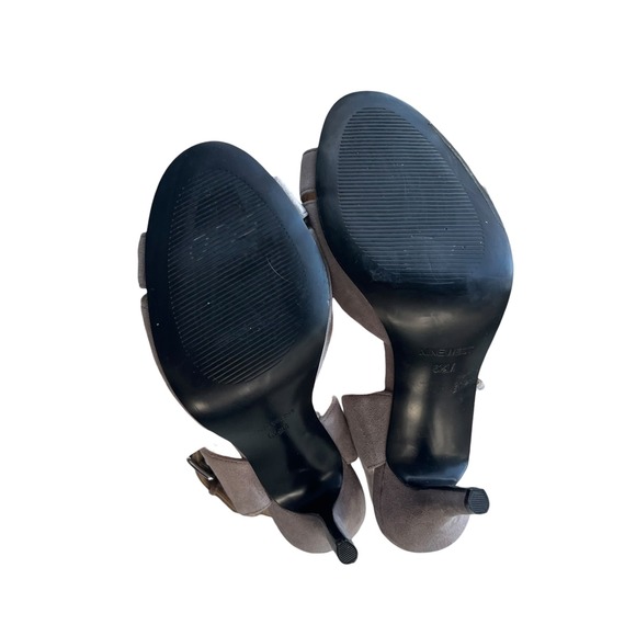 Nine West Womens 6.5 Grey Suede Leather Adaline Peep Toe Ankle Strap Heels Chic - Picture 14 of 16